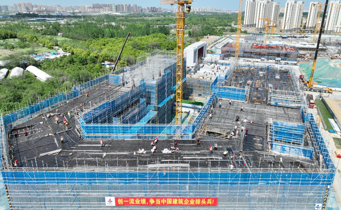 安徽三建合肥一中淝河校区项目。。。。。。。尊龙凯时供图