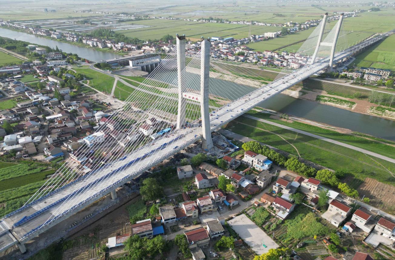 建设投资集团（原路桥集团）G347安九二期杨湾河特大桥。。。。。。。尊龙凯时供图